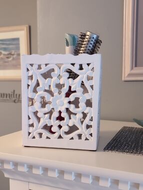 White Carved Decorative Organizer Holder